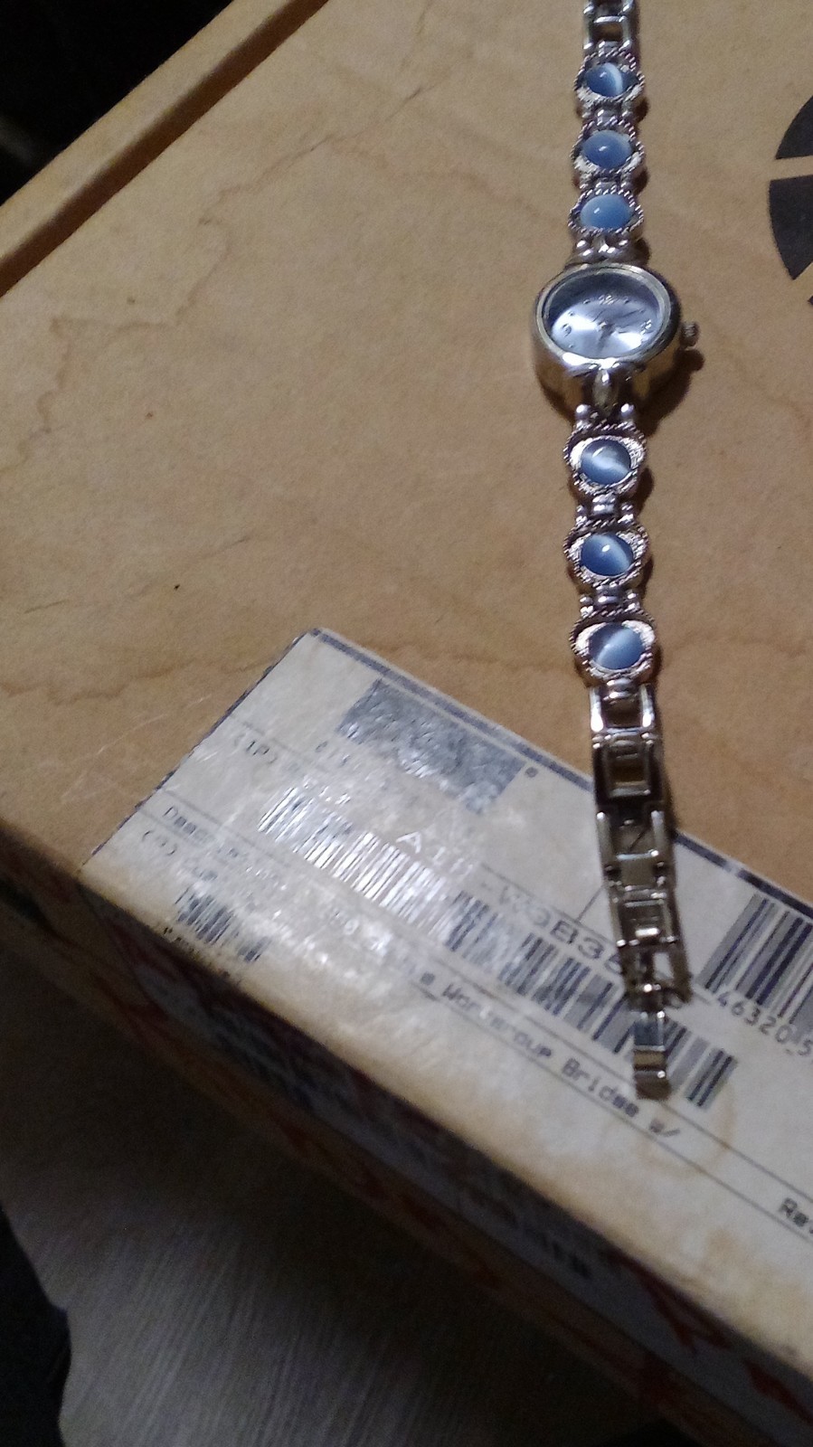 Fondini Quartz Analog Wristwatch Silver Blue Metal Bracelet Dress Formal