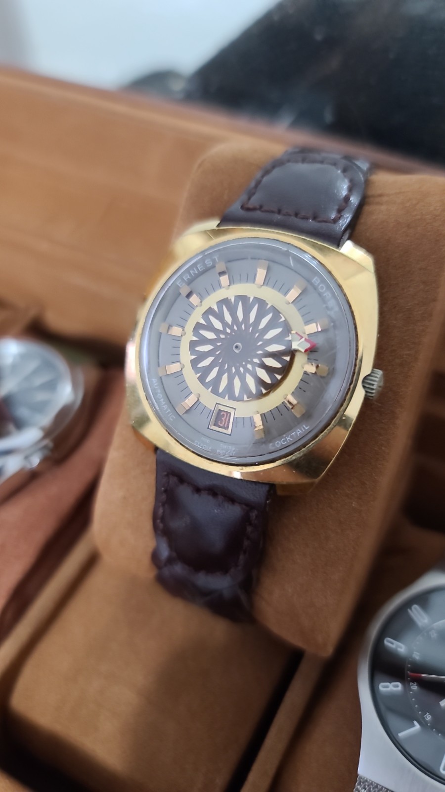 Ernest Borel Kaleidescope Cocktail Automatic Men’s Watch – Synchron Case Back