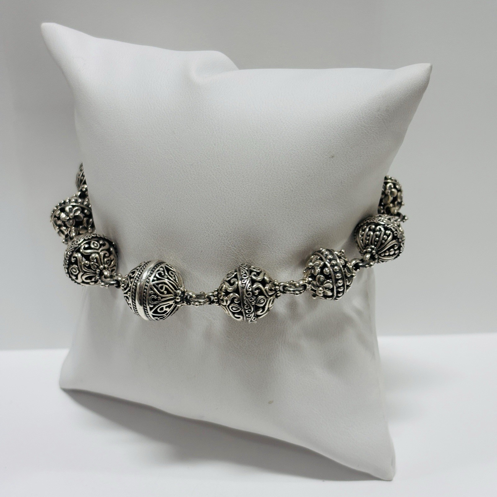 Sarda Sterling 925 Silver Ornate Ball Bracelet 8 in – 1.38