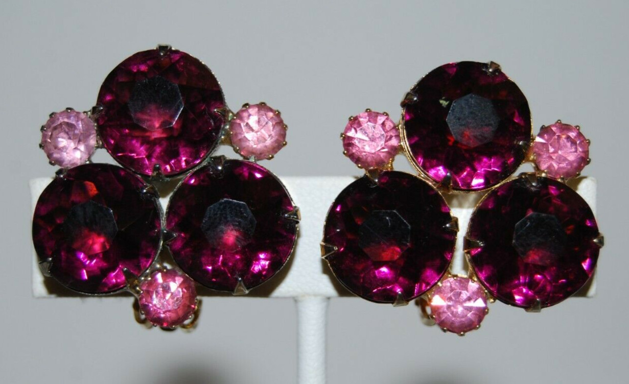 ELEGANT VTG RHINESTONE COUTURE DEEP RED & PINK CRYSTALS GOLDEN CLIP-ON EARRINGS
