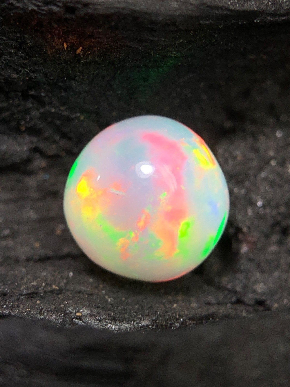 7.50 MM Natural White Ethiopian Rainbow Fire Opal Sphere Loose Gemstone