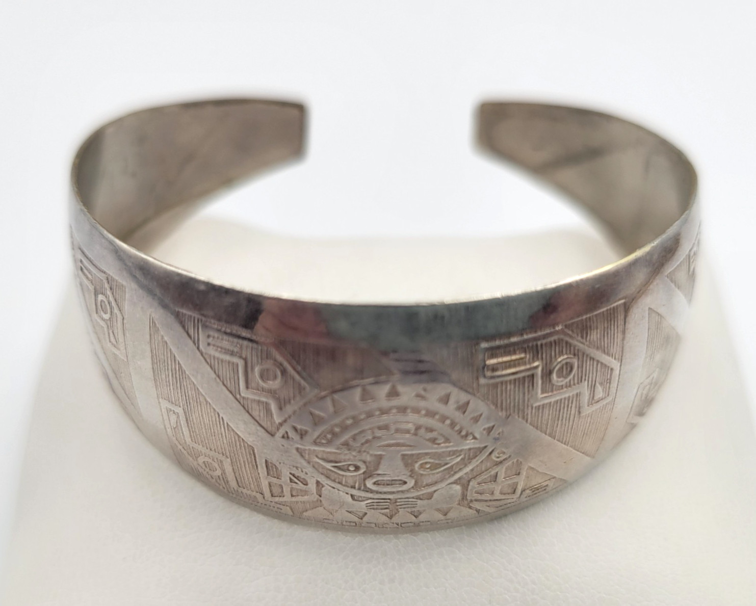 Vtg Peruvian Silver Plate Meso-American Figural Panel Cuff Bracelet MCM