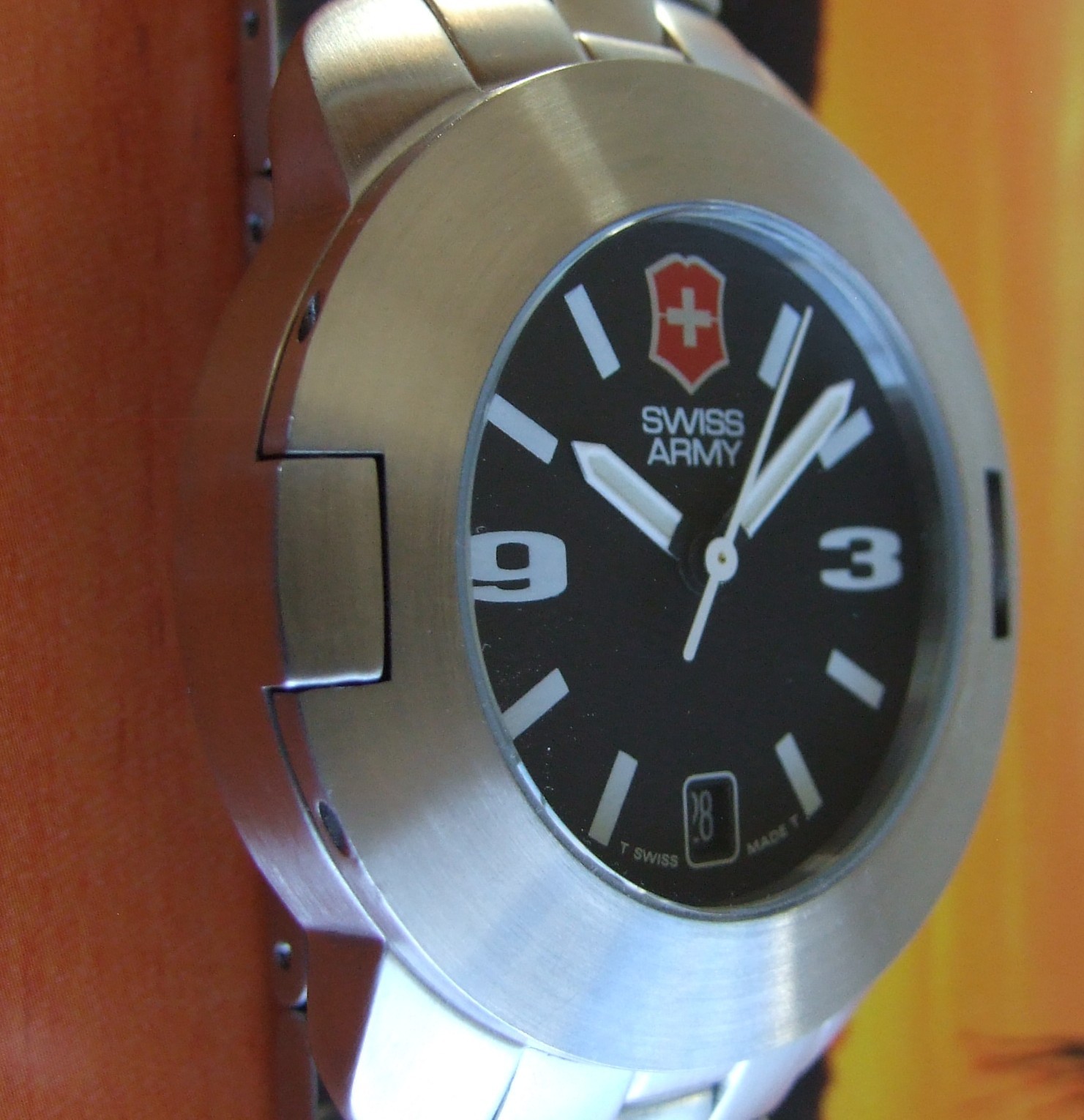 SWISS ARMY~Men RARE SC 1000 SOLAR COMPASS Quartz Date Watch~OEM SS Bracelet~NICE