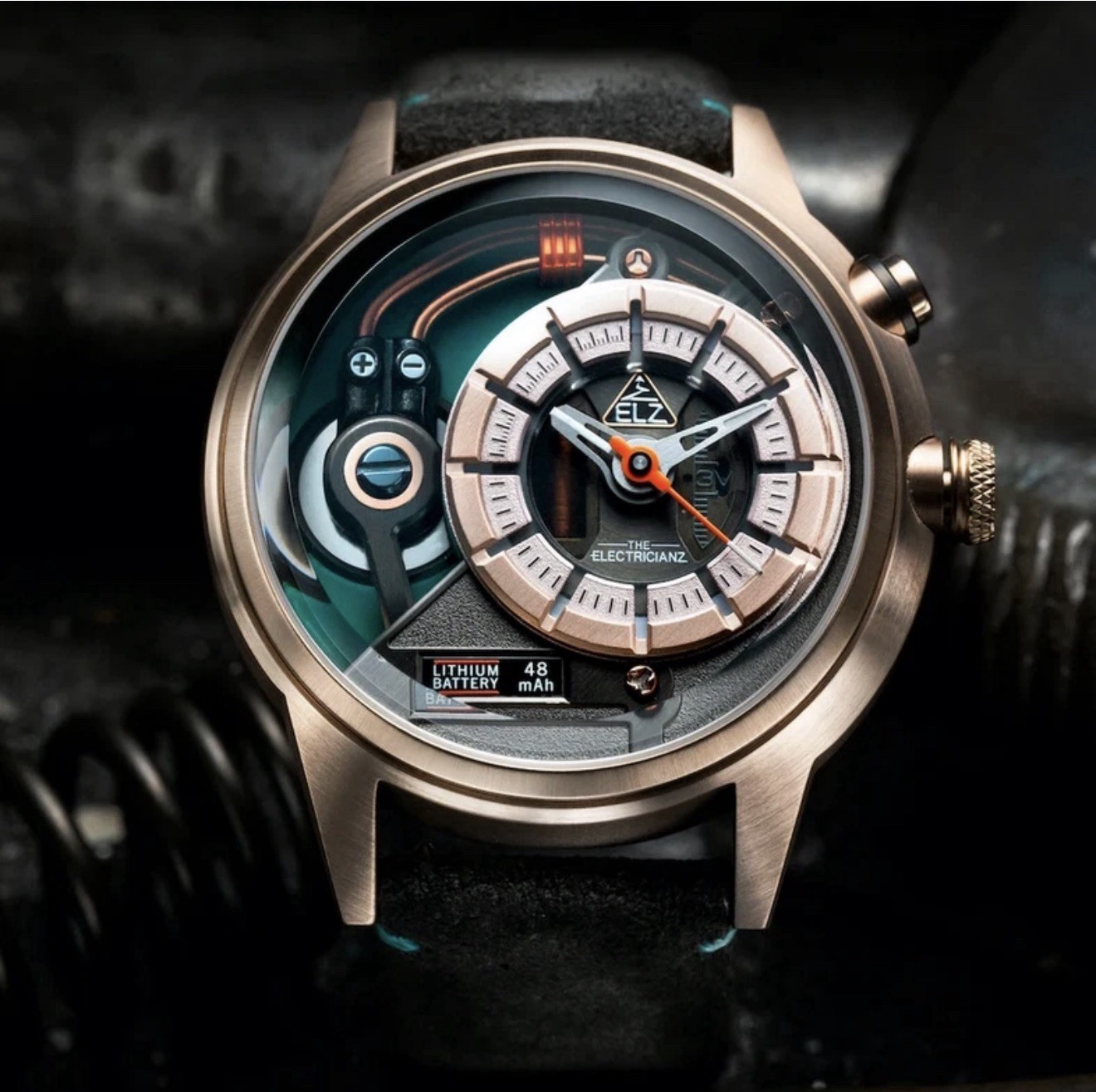 The ElectricianZ CaZino Quartz Leather Black Gold Light Grey Electric Watch