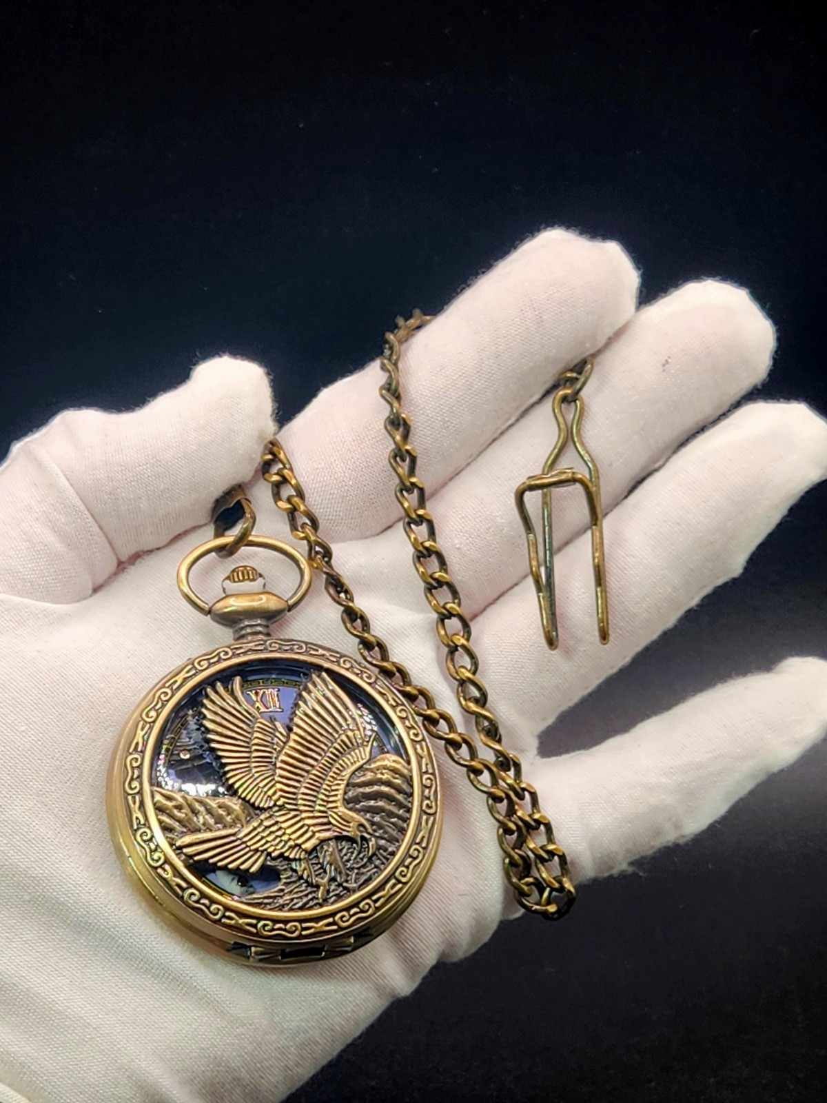 American Bald Eagle Pocket Watch Flying Raptor Vintage Style Bronze Collectible