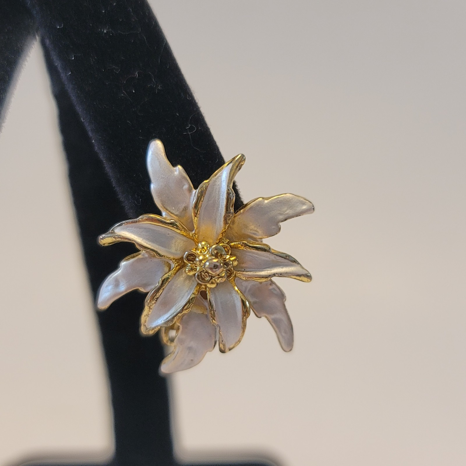 Vintage Clip On Earrings Gold Tone with White Enamel Edelweiss Blossom Motif