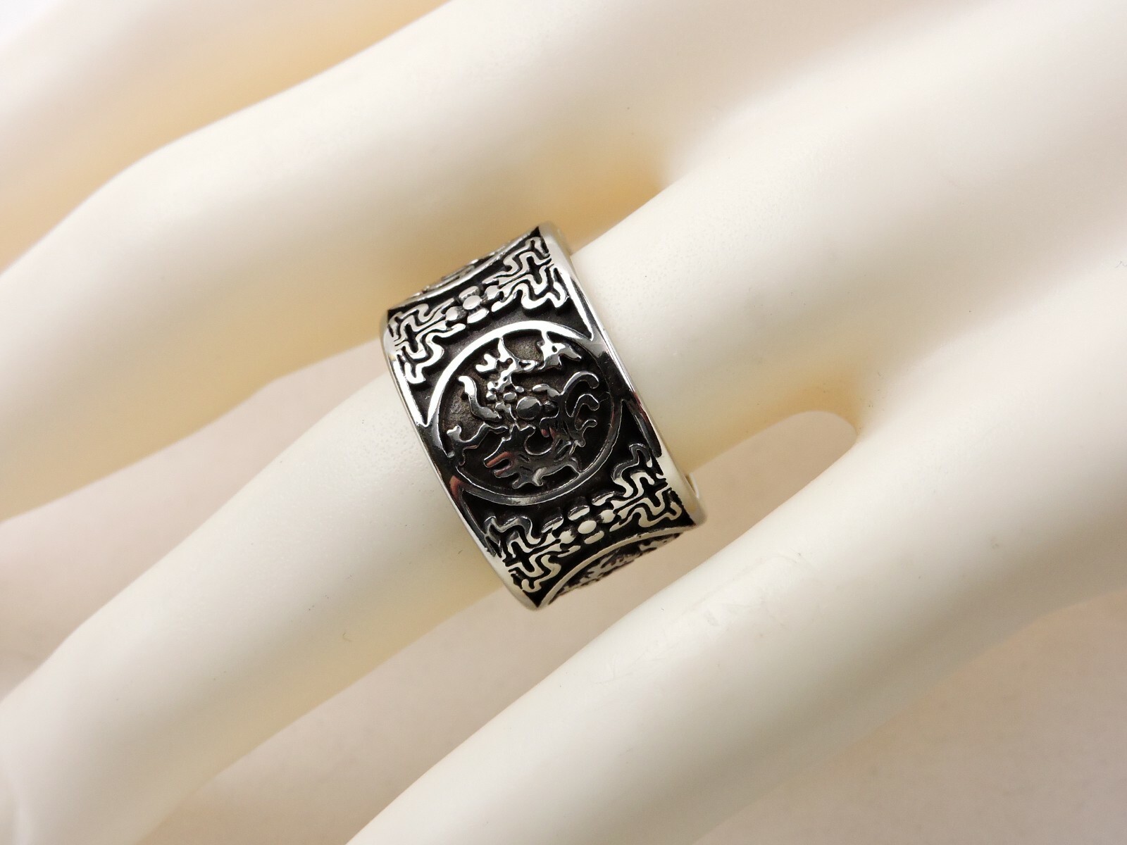 Stainless Steel Textured Wide Band Ring – Free Gift Packaging