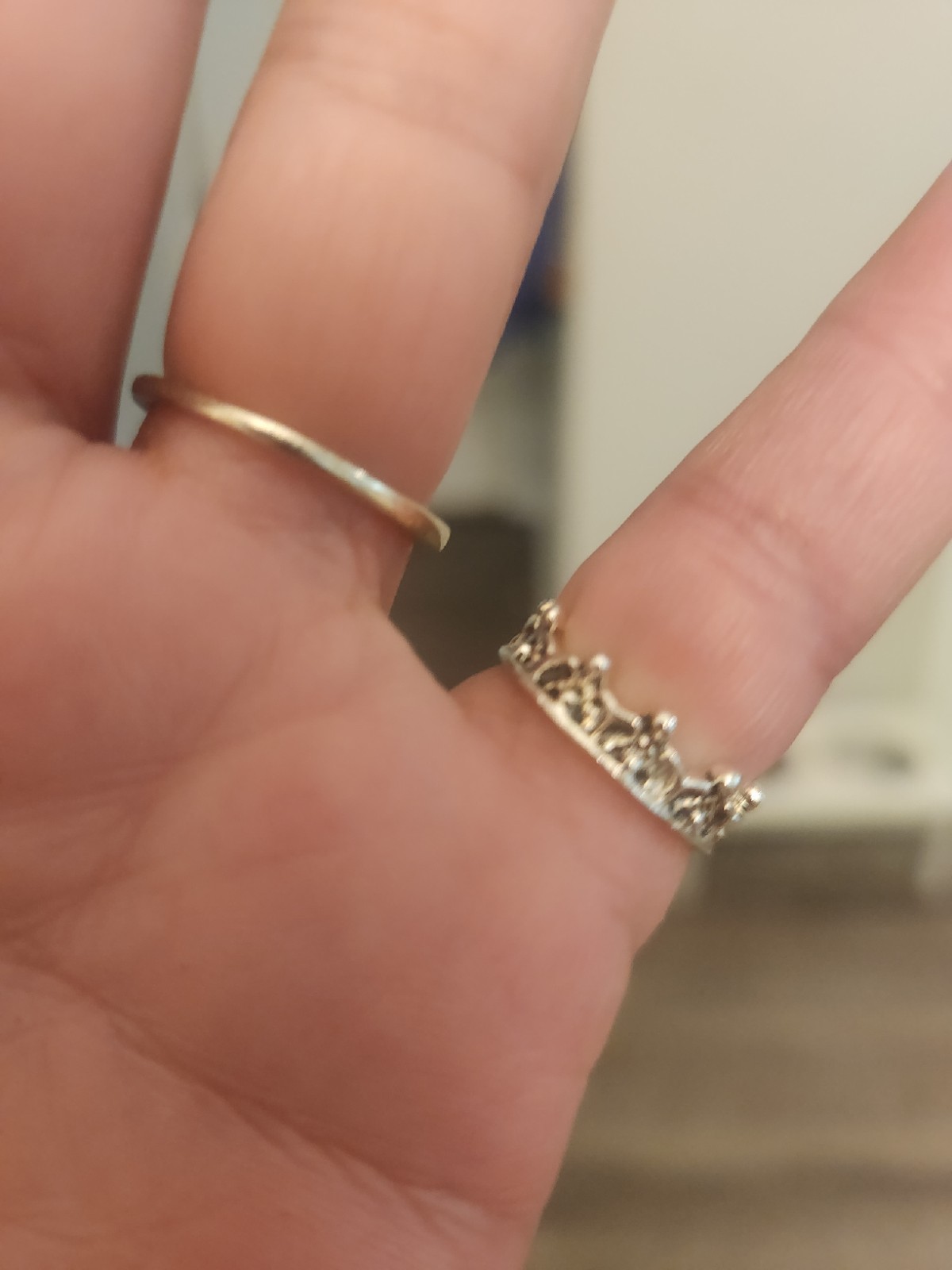 Silver Tone Crown Style Band Ring Metal No Stone Size 7, Silver Color