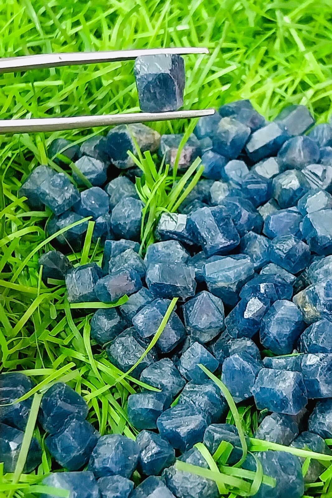 Natural Ceylon Blue Sapphire Rough Loose 100% Untreated Sapphire Rock 100 Ct-Lot