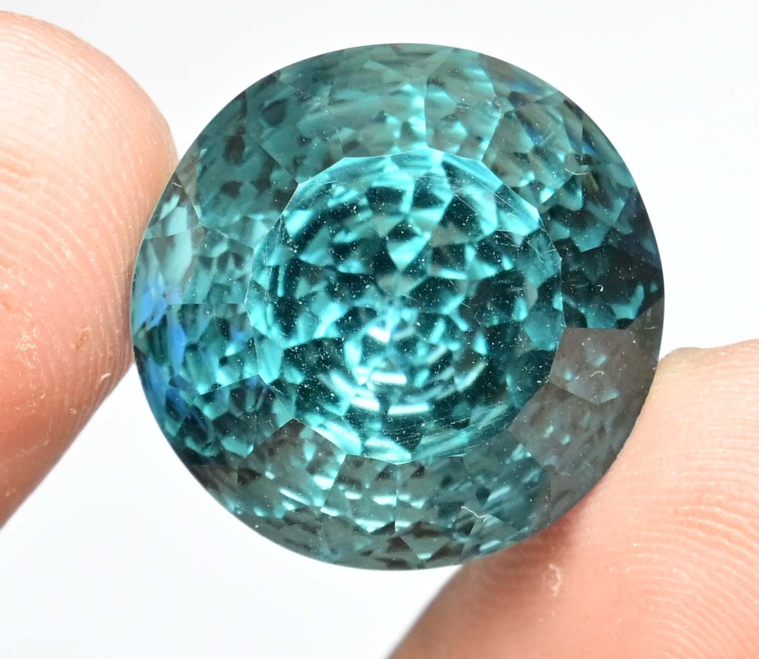26.65 Ct Natural Greenish Neon Blue Paraiba Tourmaline Flawless Loose Gemstone