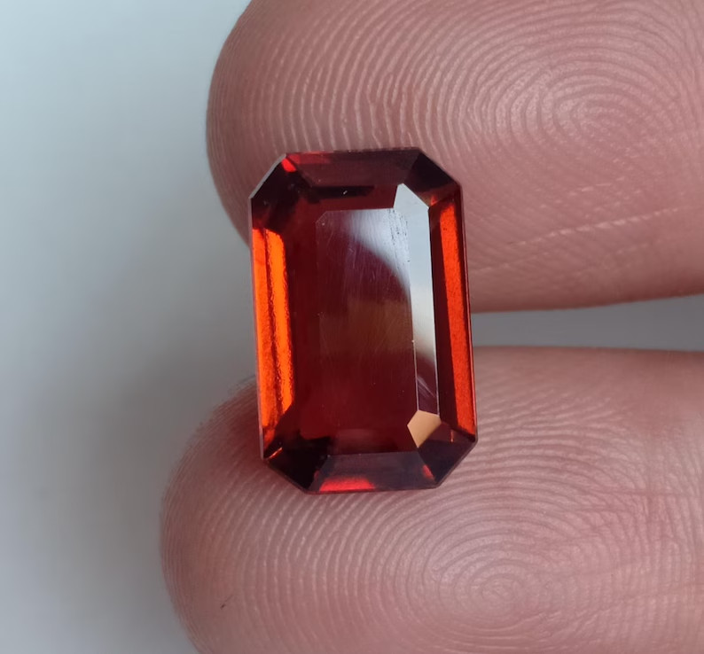 AAA++ Hessonite Garnet Octagon Earth Mined Mozambique Loose Gemstone 5.75 Ct