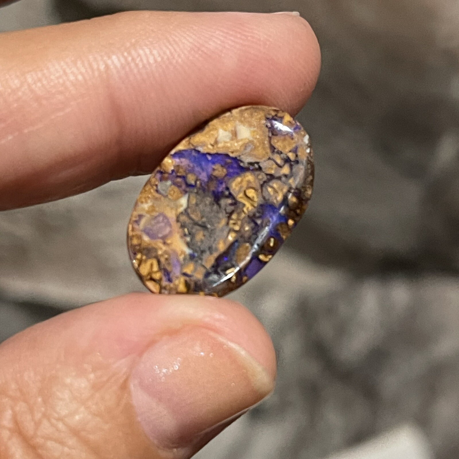 10.9ct 21.5x14x4.5mm Purple Crystal Pipe Australian Boulder Opal Cabochon Gem