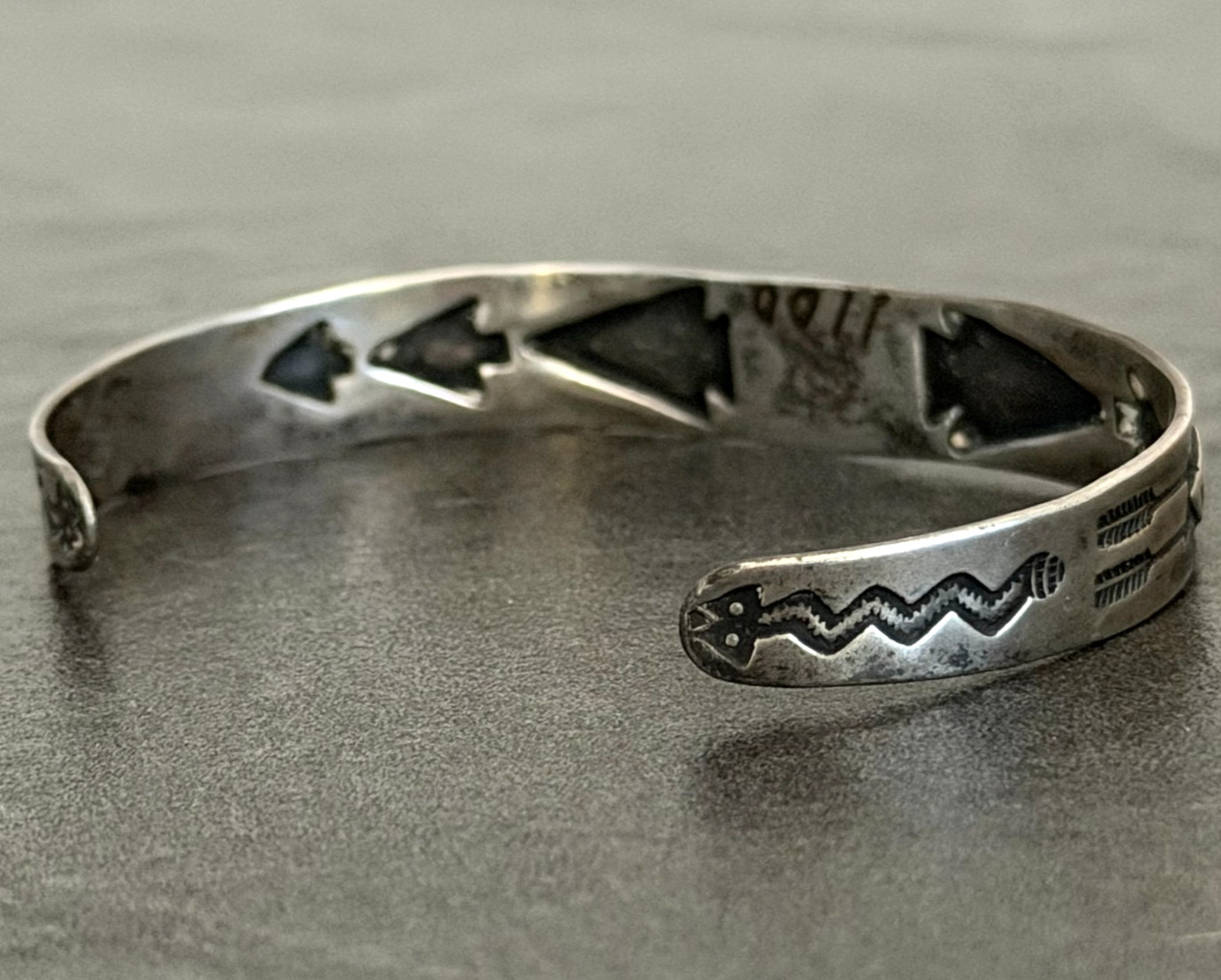Vintage FRED HARVEY era Navajo ARROW HEAD Turquoise Silver Bracelet 6.6in