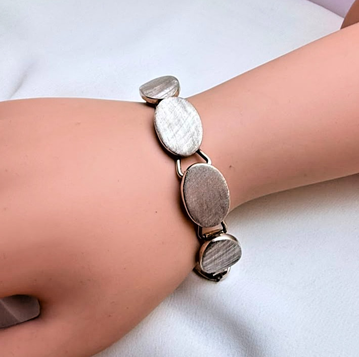 Vintage Belgiorno 900 Silver Modernist Oval Link Bracelet 1970s Argentina 7.25in