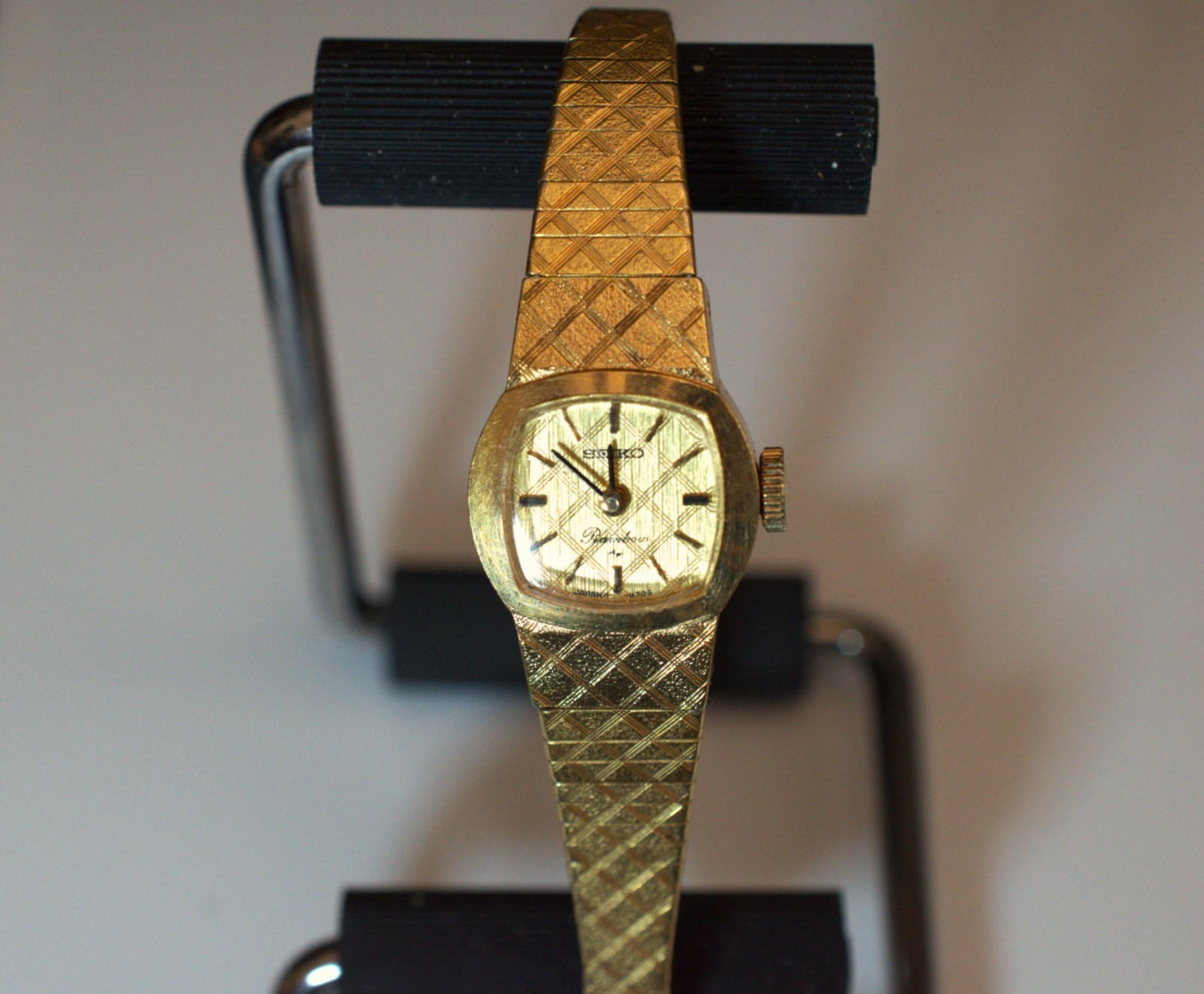 SEIKO RAINBOW Ladies 18k GOld Plated – Mechanical – 11-3370 – NOV 1973