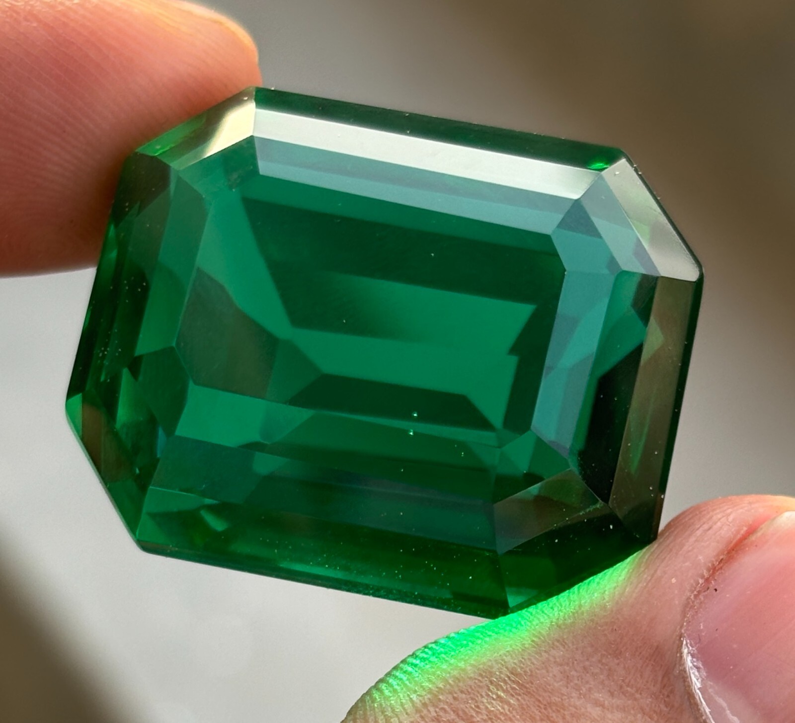 100 Cts Natural Green Emerald Emerald Cut Certified Colombian Loose Gemstone