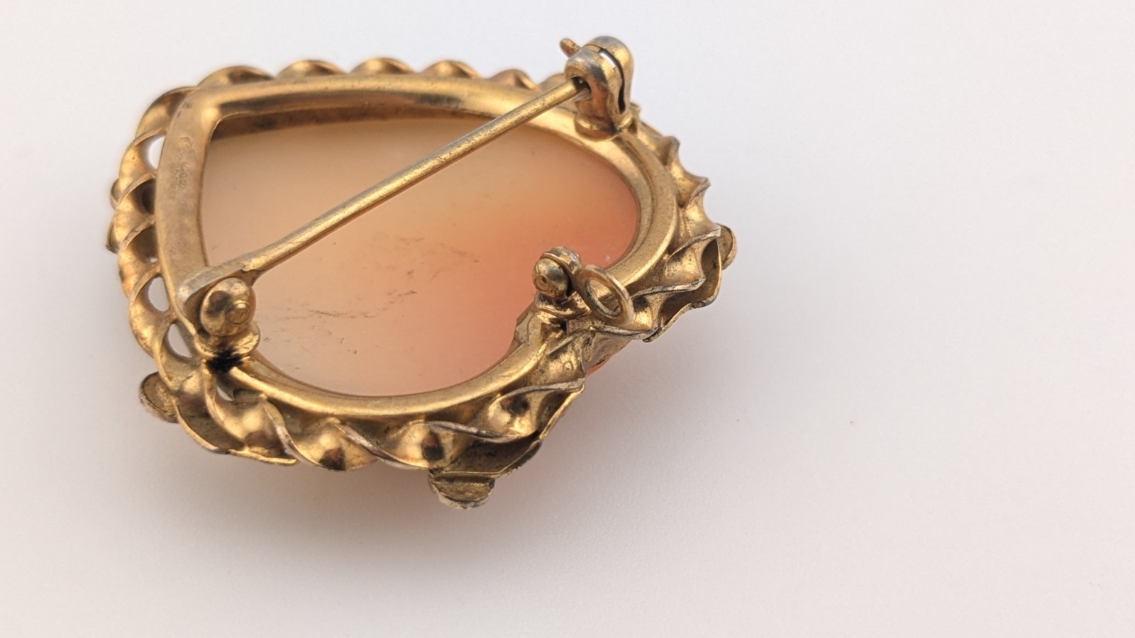 Vintage 1/20 12K Gold Filled Shell Cameo Brooch Pendant Convertible Heart
