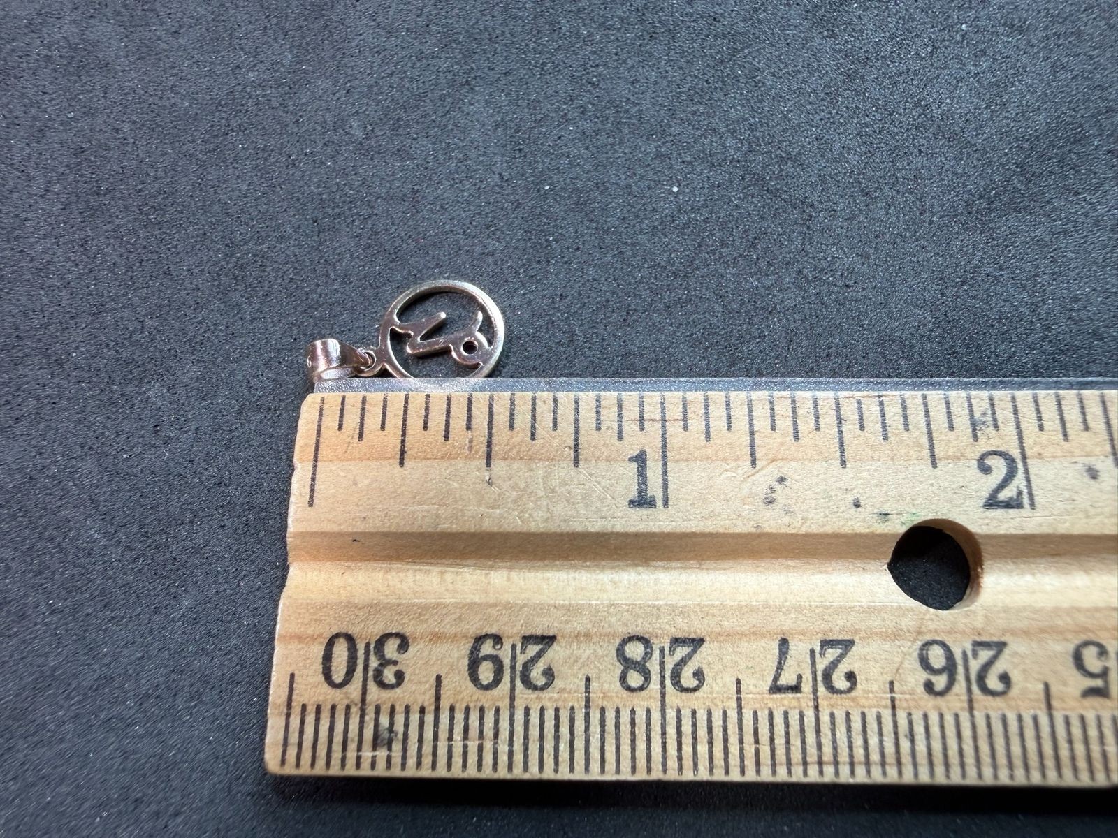 0.42g Vintage Sterling Silver 925 Capricorn Zodiac Symbol Pendant Circle