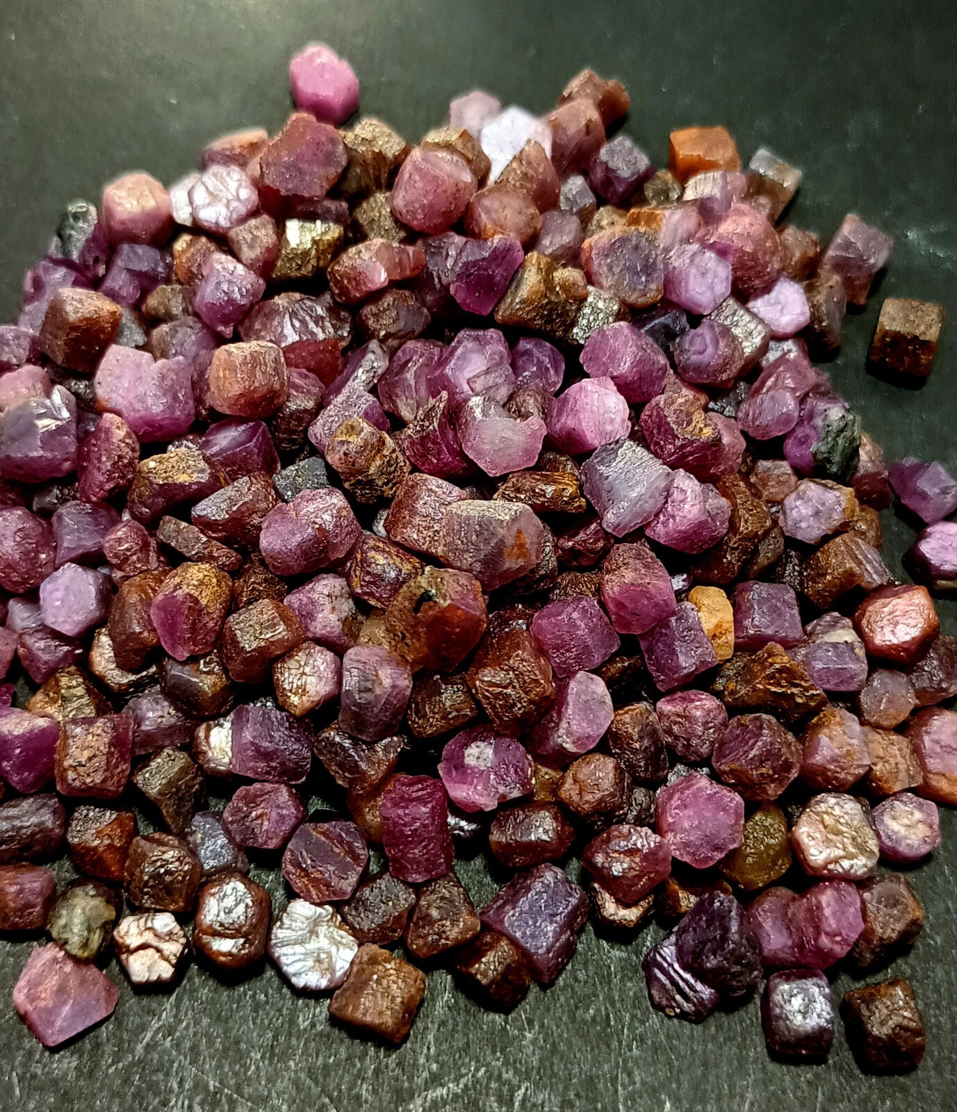 AAA+ Quality 100% Natural African Ruby Sapphire Unheated 50 Ct Loose Rough Lot