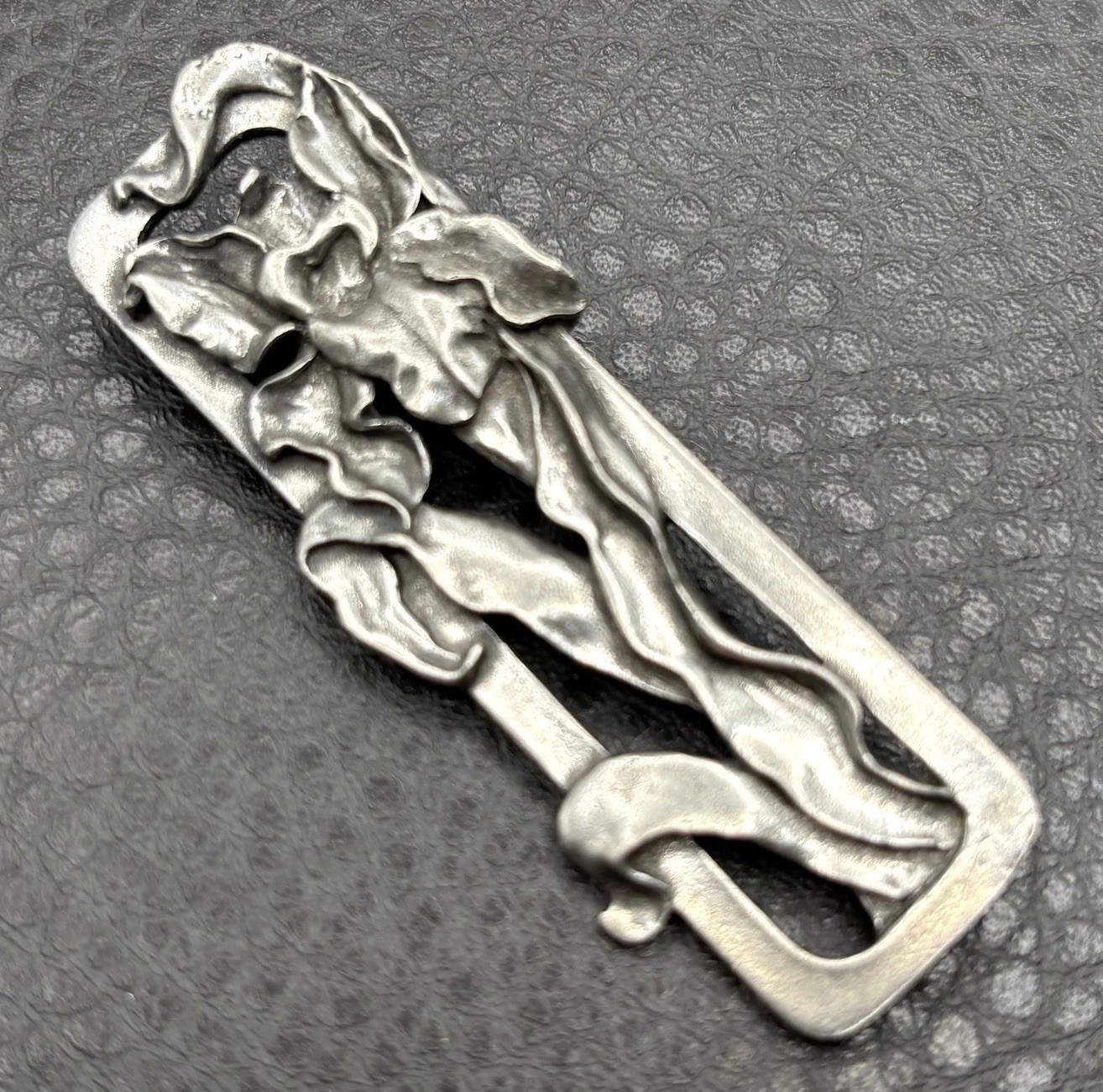 Vintage Seagull Repousse Floral Iris Brooch Pin Art Nouveau Style Dated 1988