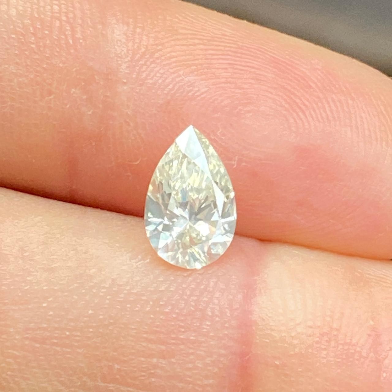 1.08ct 8.90×5.80×3.60mm Natural Fancy Loose Pear Rare Diamond VS Purity