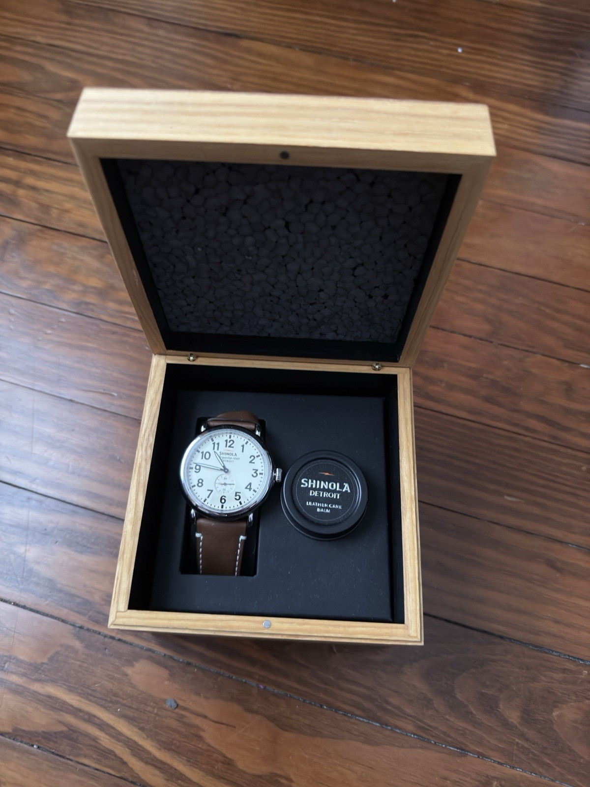 Shinola Argonite-1069 Detroit Wristwatch Brown Leather Strap Subdial Box