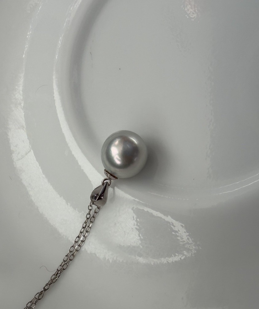 Gleaming 8.7mm Silver Gray Blue Akoya Pearl 18k Pendant 14k White Gold Chain 18”