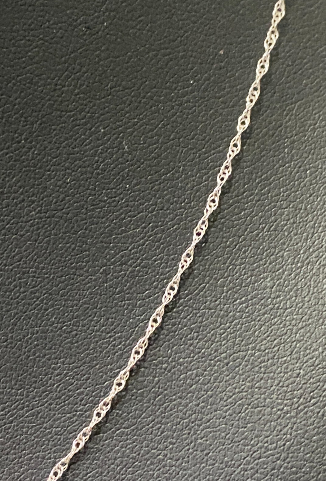 9K White Gold Prince of Wales Link Chain Necklace 46cm Long