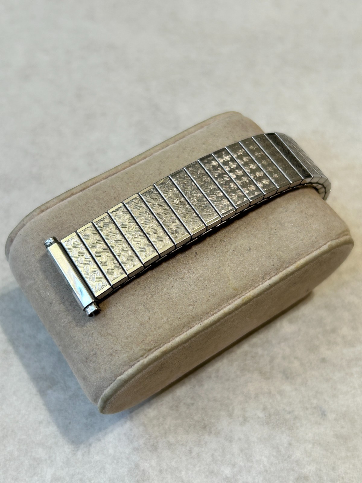 USA-made 18mm Stainless Steel Men’s Stretchable Watch Band