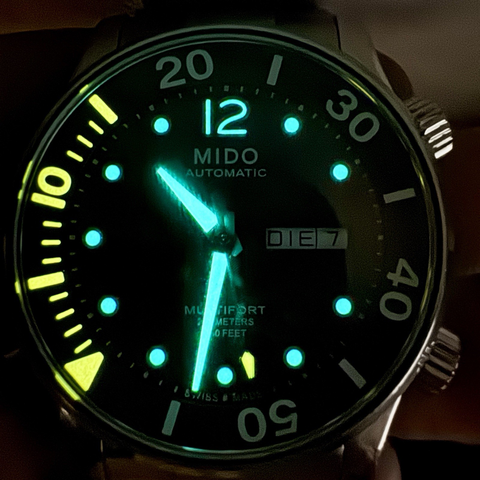 Mido Multifort Two Crowns 200m Dive Watch M005.930 Swiss 42mm Textured Dial Mens
