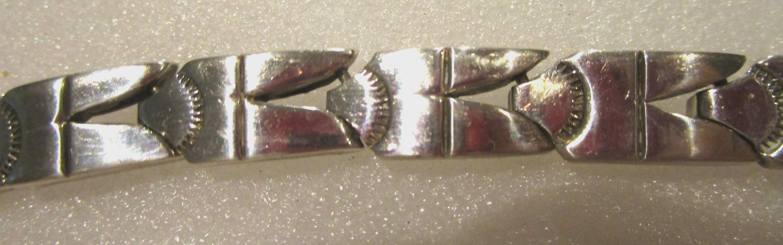 Vintage Mexico 526 Silvertone Hinged Panel Link Bracelet