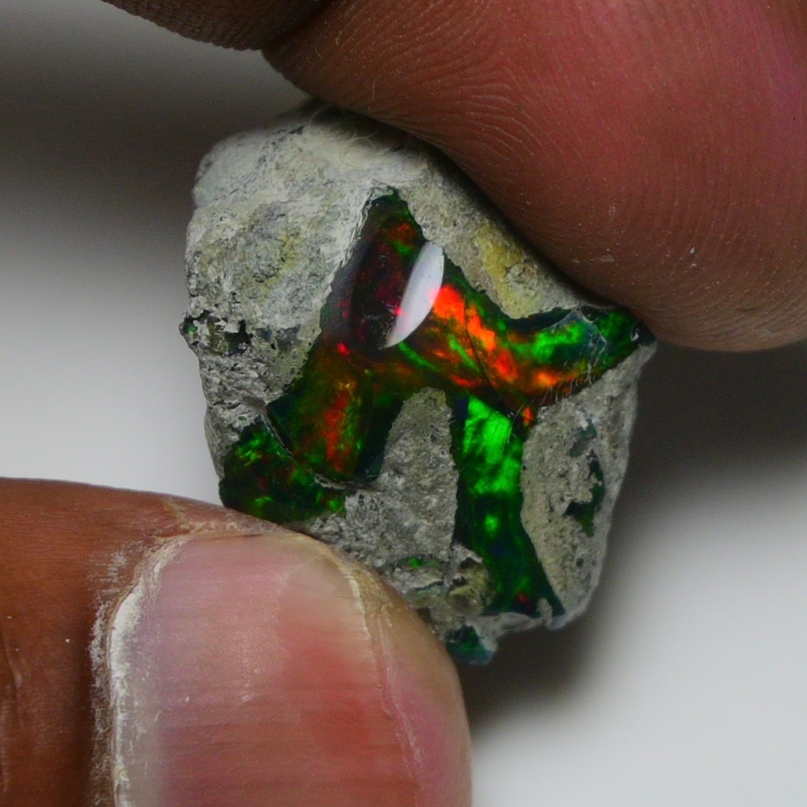21.10 Cts Smooth Black Ethiopian Opal Rough, Ideal for Jewelry – Smoked Opal Raw