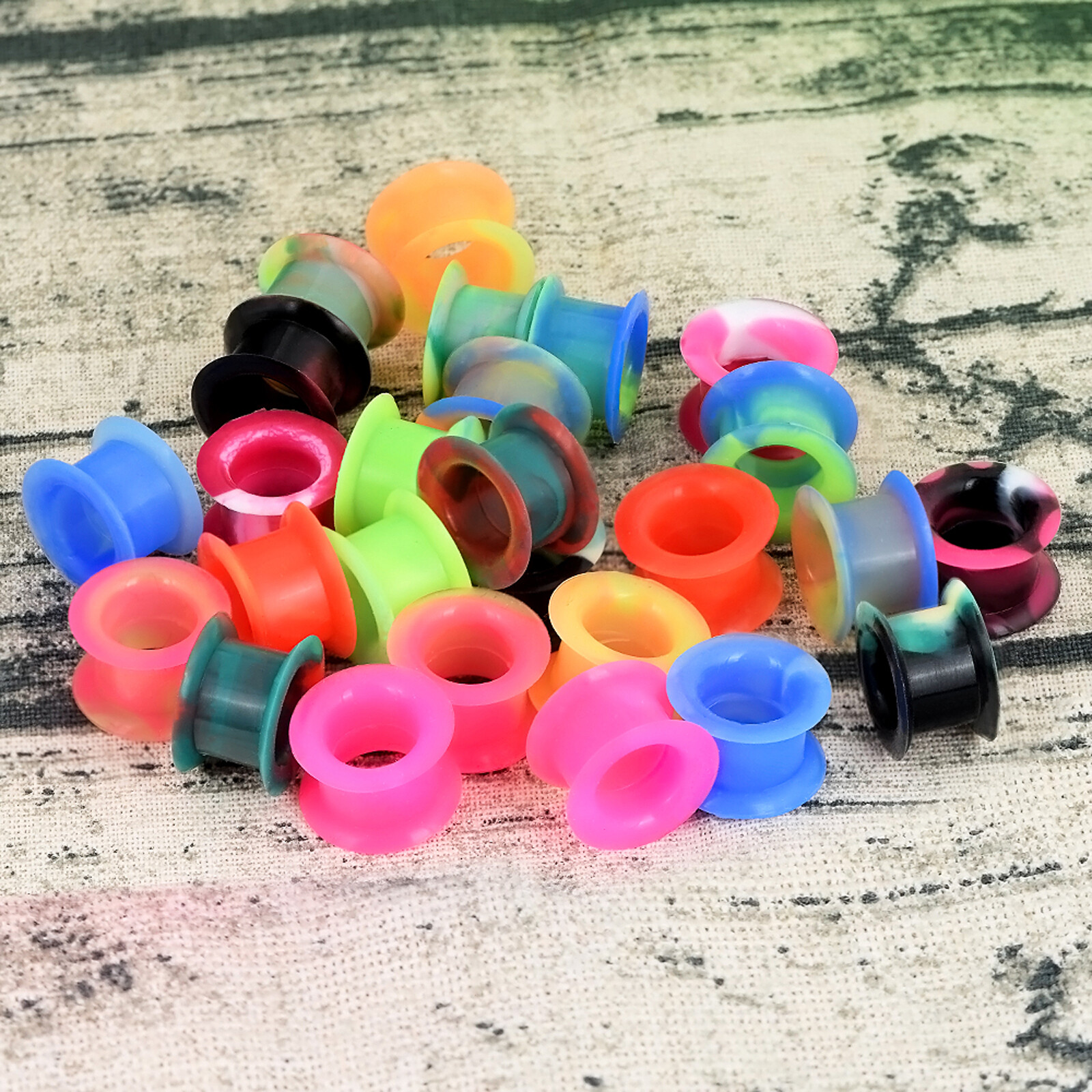 PAIR of Thick Silicone Ear Gauges Camouflage Flesh Tunnels Ear Expander Plugs