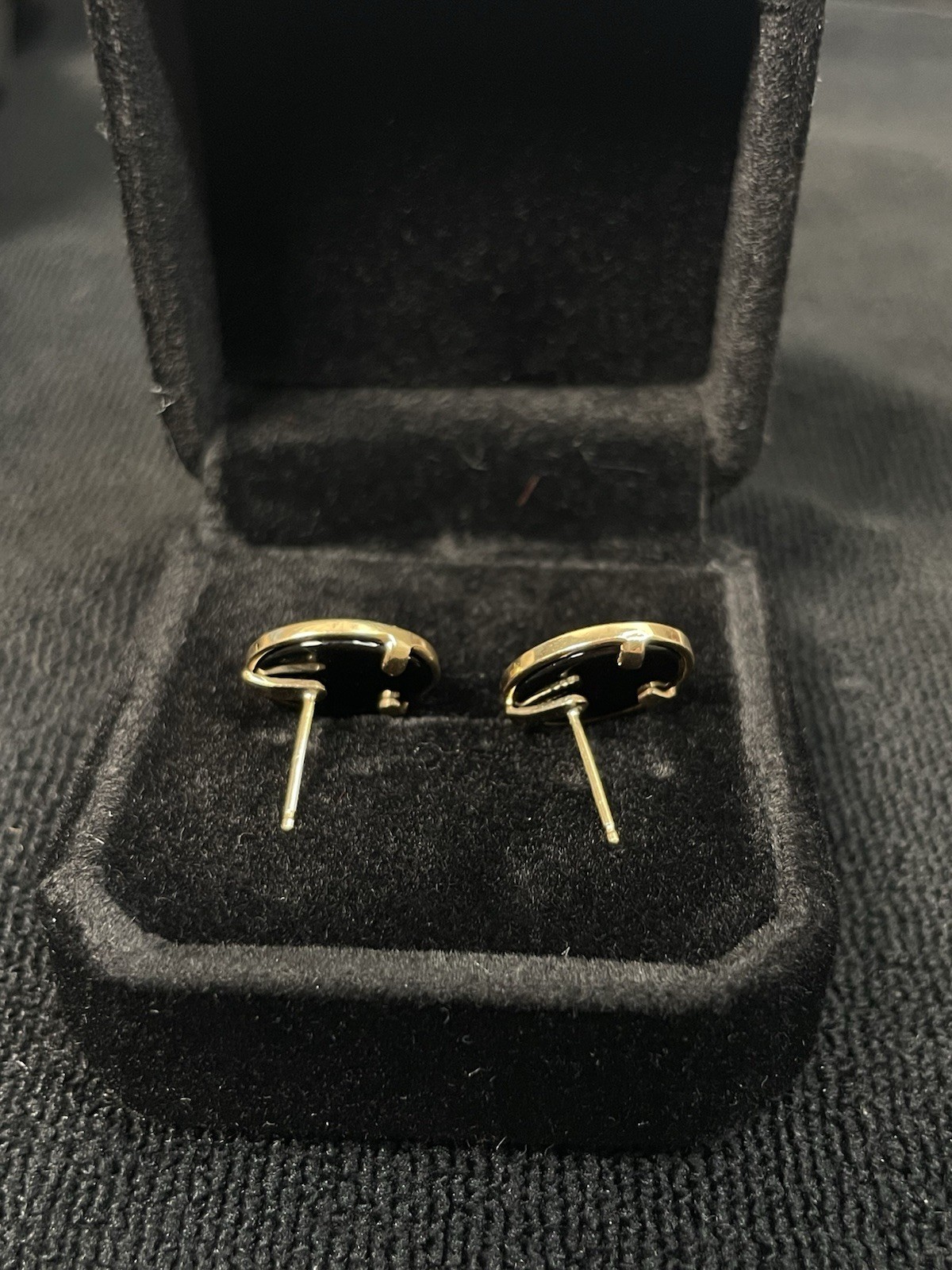 14k yellow gold black onyx studs. No clutch’s