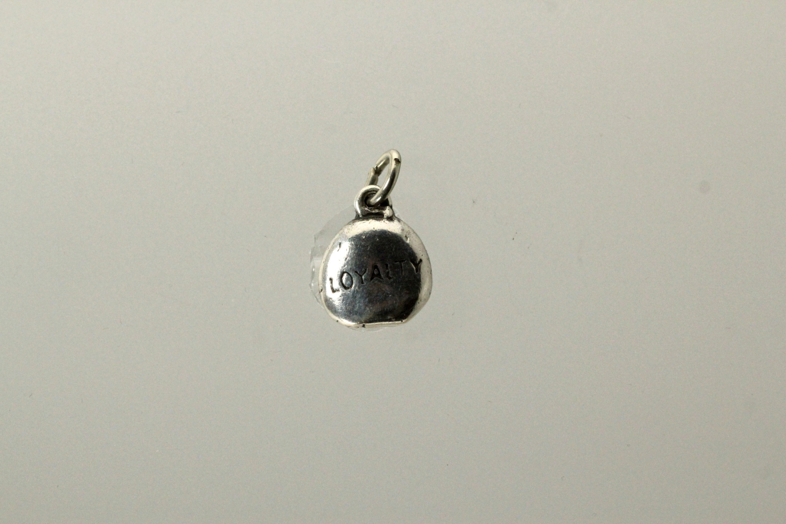 Unmarked 925 Sterling Silver “Loyalty” Pebble Charm 2.4 Grams (PEN4010)