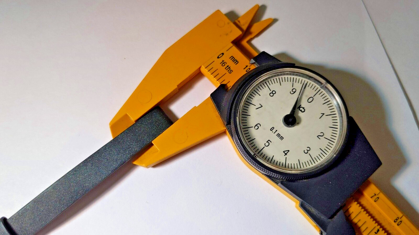 Calvin Klein Band/Strap Grey/Gray/Gris Stylish 9mm at the watch, 9mm atthebuckle