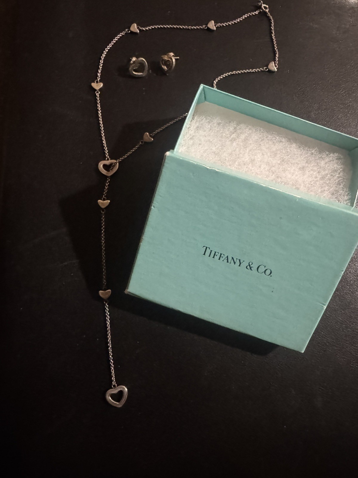 Authentic Tiffany & Co. Heart Link Lariat Pendant Necklace w/ earrings.