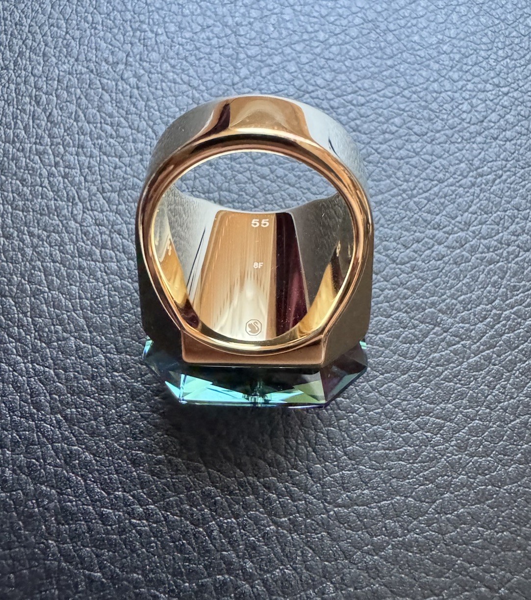 genuine swarovski Numina ring, Octagon cut, Green, Gold-tone plated, size 55