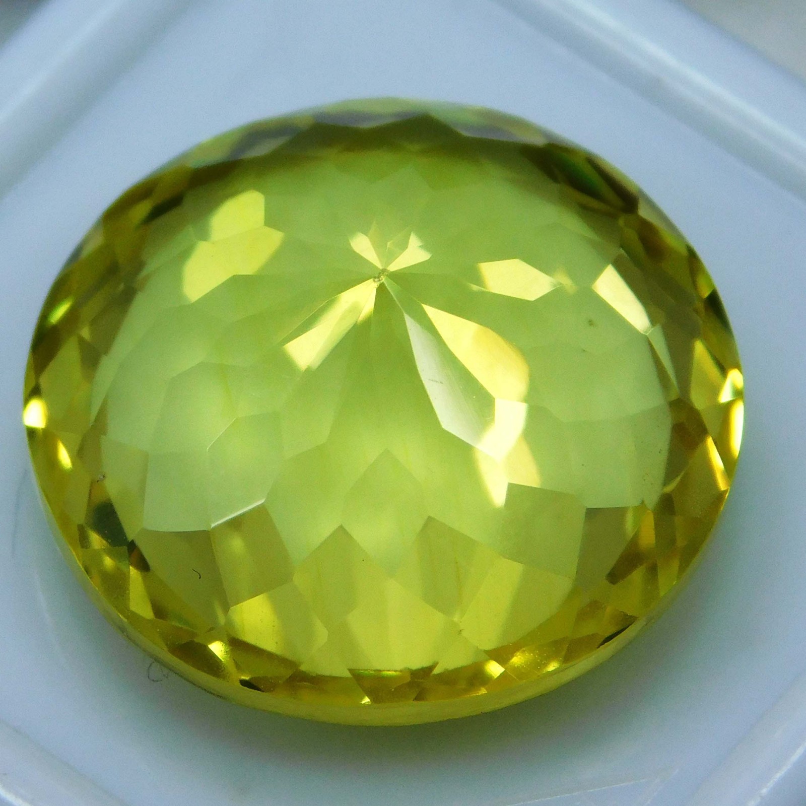 Certified 21.25 Ct Natural Ceylon Yellow Sapphire | Sri Lanka Origin | Loose Gem