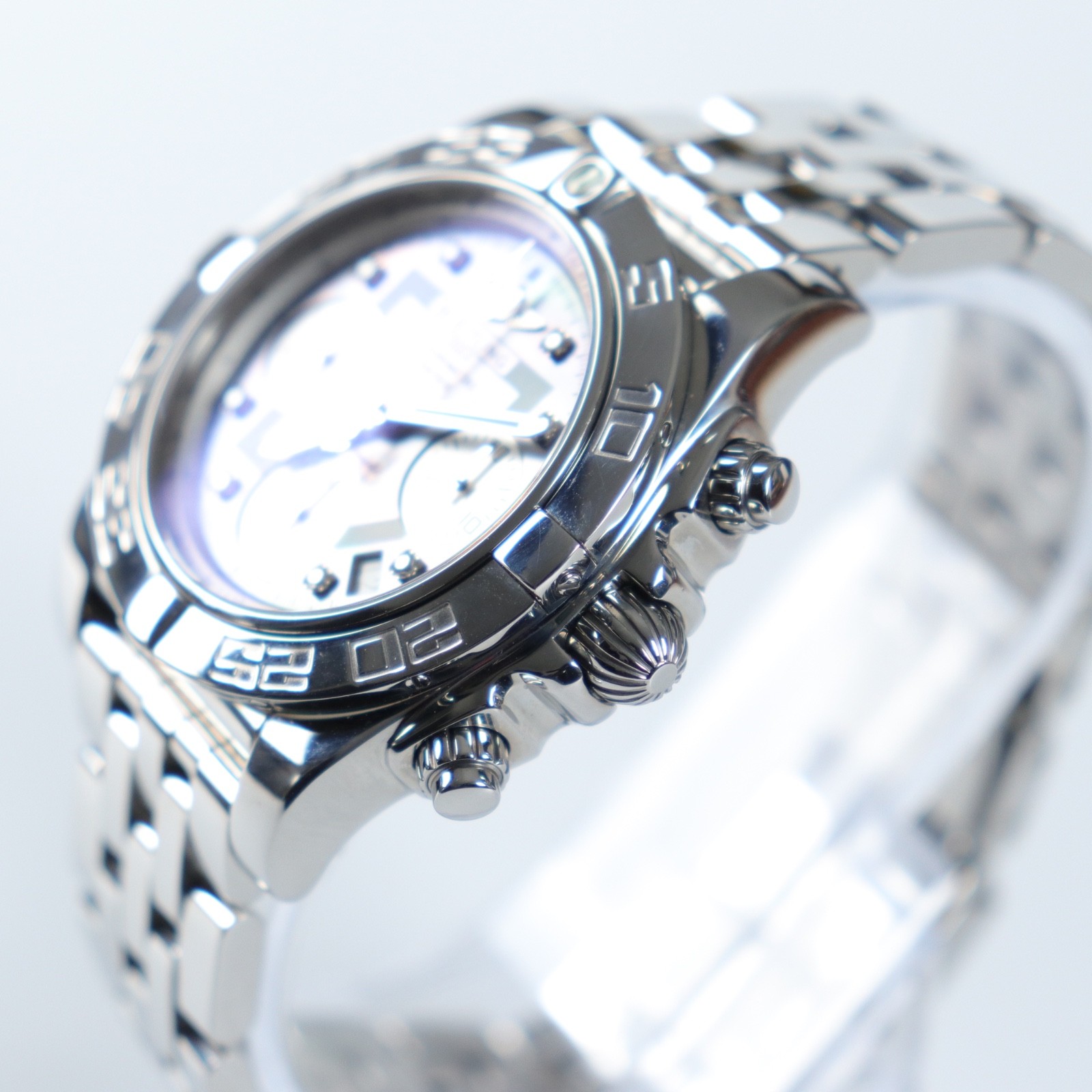 Breitling Chronomat 41 | Mother of Pearl Diamond Dial | 2019 | Ref. AB0140