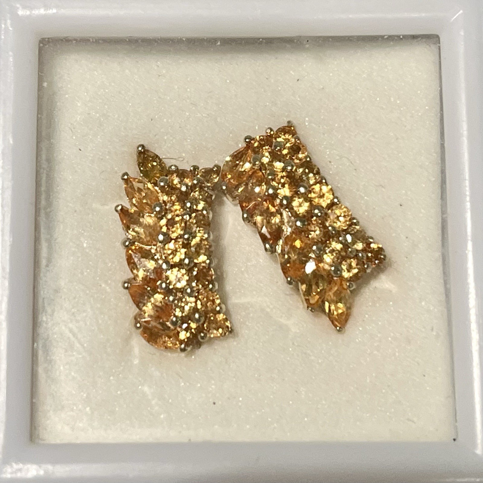 10K Gold Earrings With 40 Total Citrines, Post, 2.22gr, 11/16”L Vintage Estate