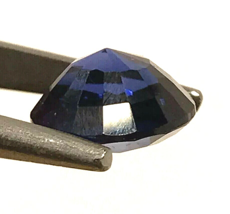 3.70 Ct Natural Blue Sapphire , Excellent Round Cut , VS Clarity.9 mohs