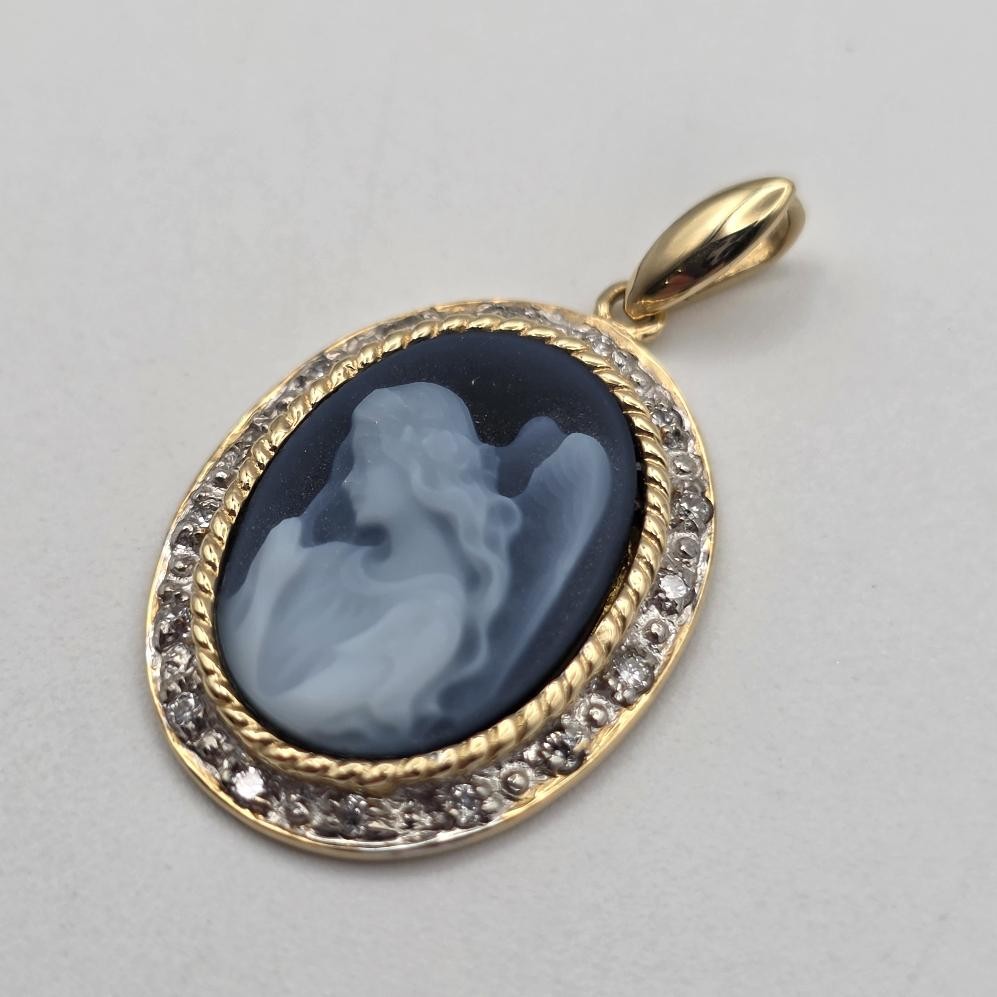 14K Yellow Gold Oval Blue Agate Angel Praying Cameo & Diamond Outline Pendant