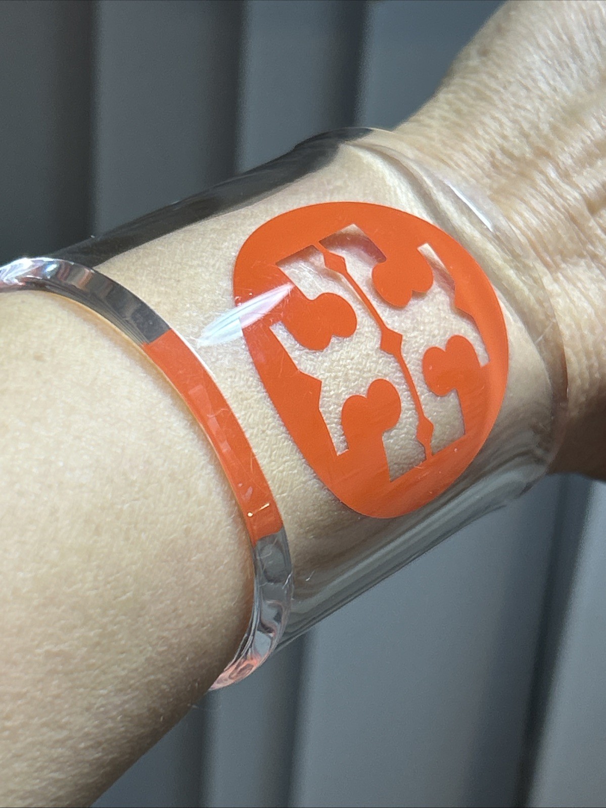 30. TORY BURCH White Clear Lucite Orange Logo Wide Cuff Bracelet 6 1/2″, 39.3g