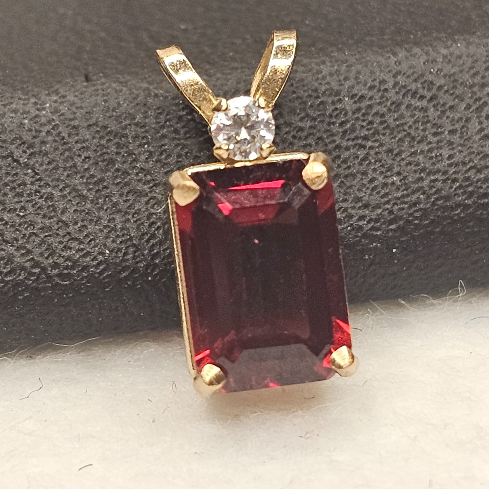 Vintage 10K Gold Emerald Cut Garnet Pendant 7x5mm January Birthstone Estate