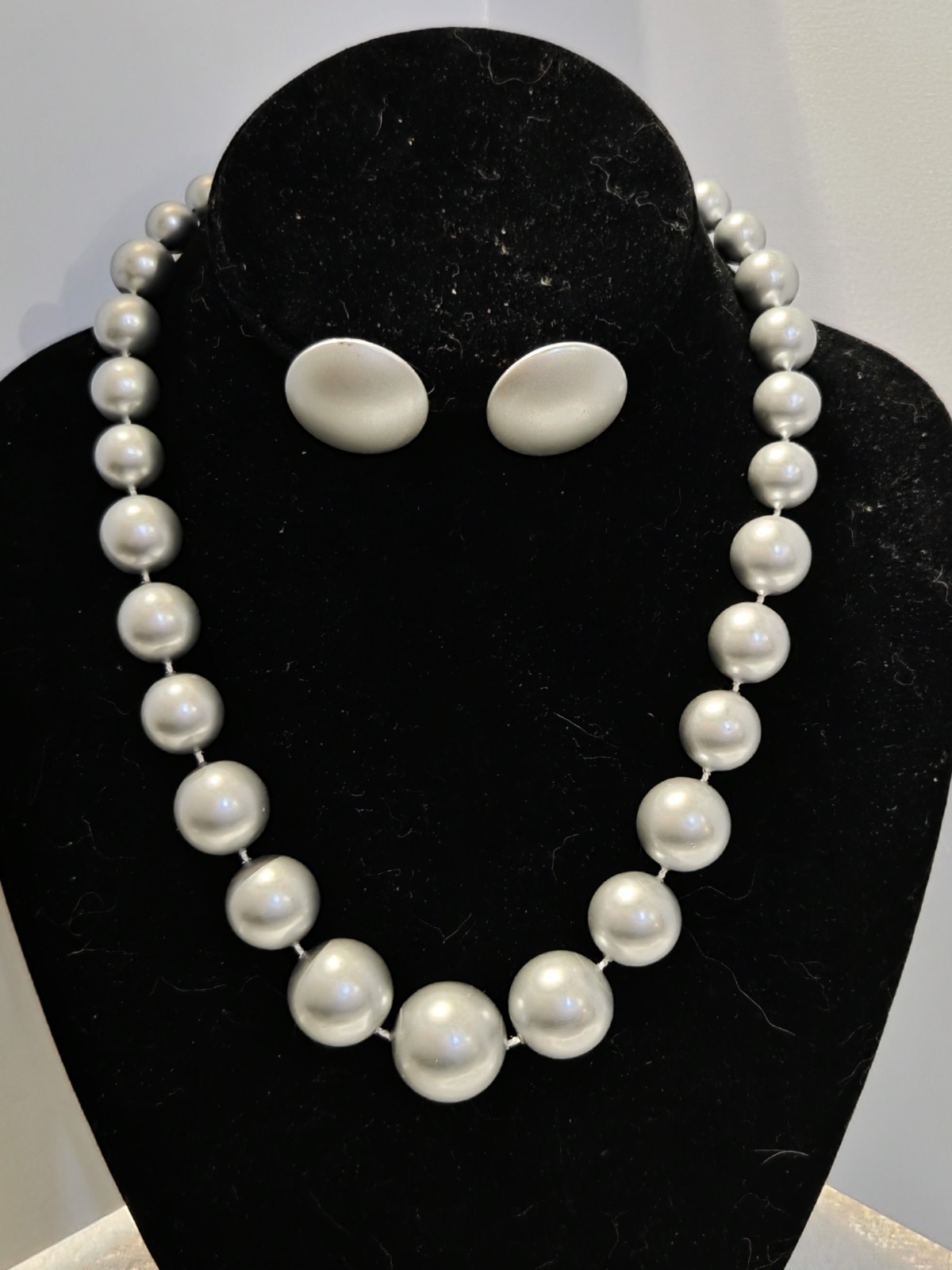 Chic Silver Gray Graduated Faux Pearl Statement Necklace And Earring Avon