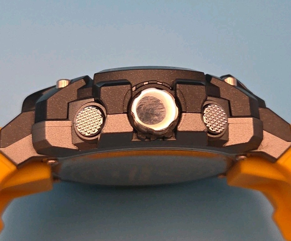 Armitron 55mm Black Gray Yellow Pro Sport Analog Digital Chronogra Watch 20/5477