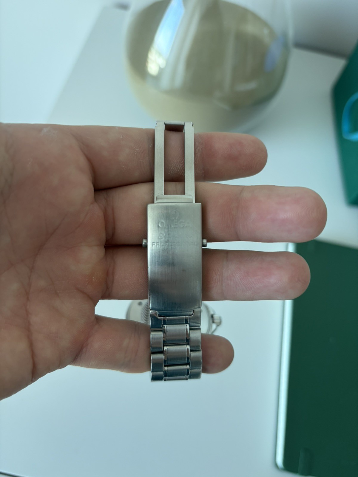 Omega Seamaster Professional Diver 300M “Peter Blake” 2254.50 Automatic Watch