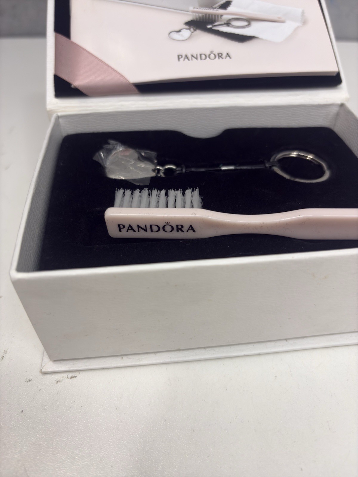 PANDORA Jewelry Collectors Cleaning Care Kit Gift Set Heart Clasp Opener