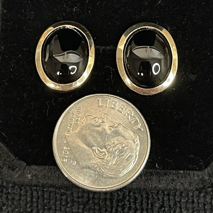 14k yellow gold black onyx studs. No clutch’s